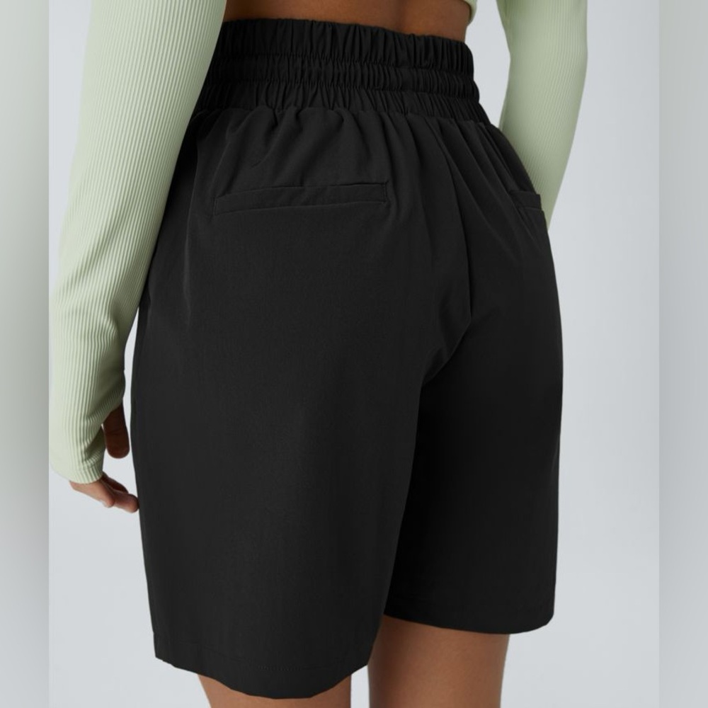Halara High Waisted Pockets Hiking Shorts - Picture 5 of 6